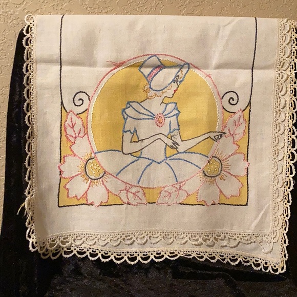 Accents Vintage Lovely Ladies Dressing Table Linen Poshmark